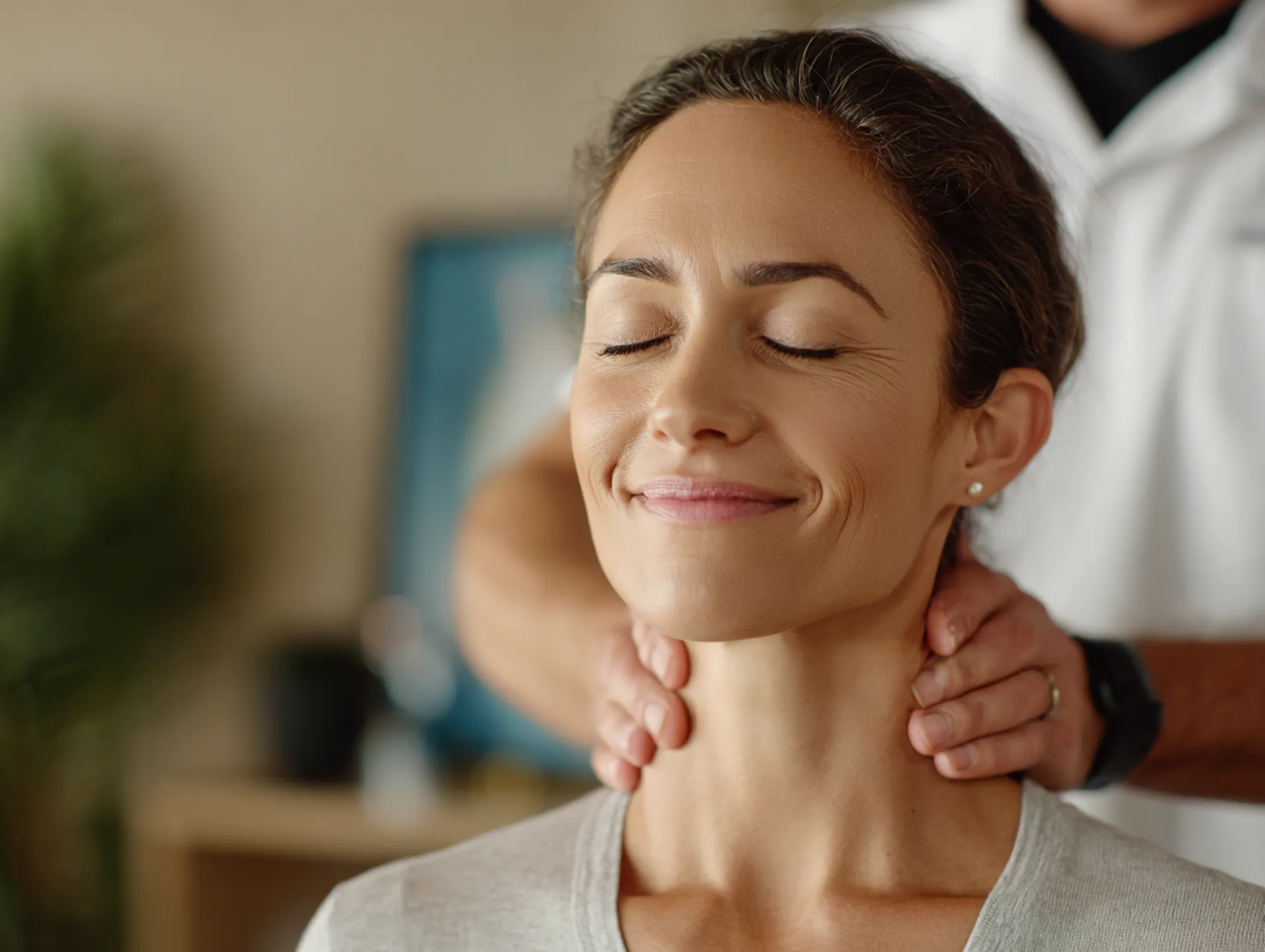 Chiropractic for Migraine Relief: Managing Headaches Naturally 3 How Chiropractic Adjustments Help Migraine Sufferers